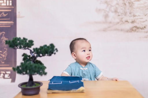 太康满月宝宝放屁臭